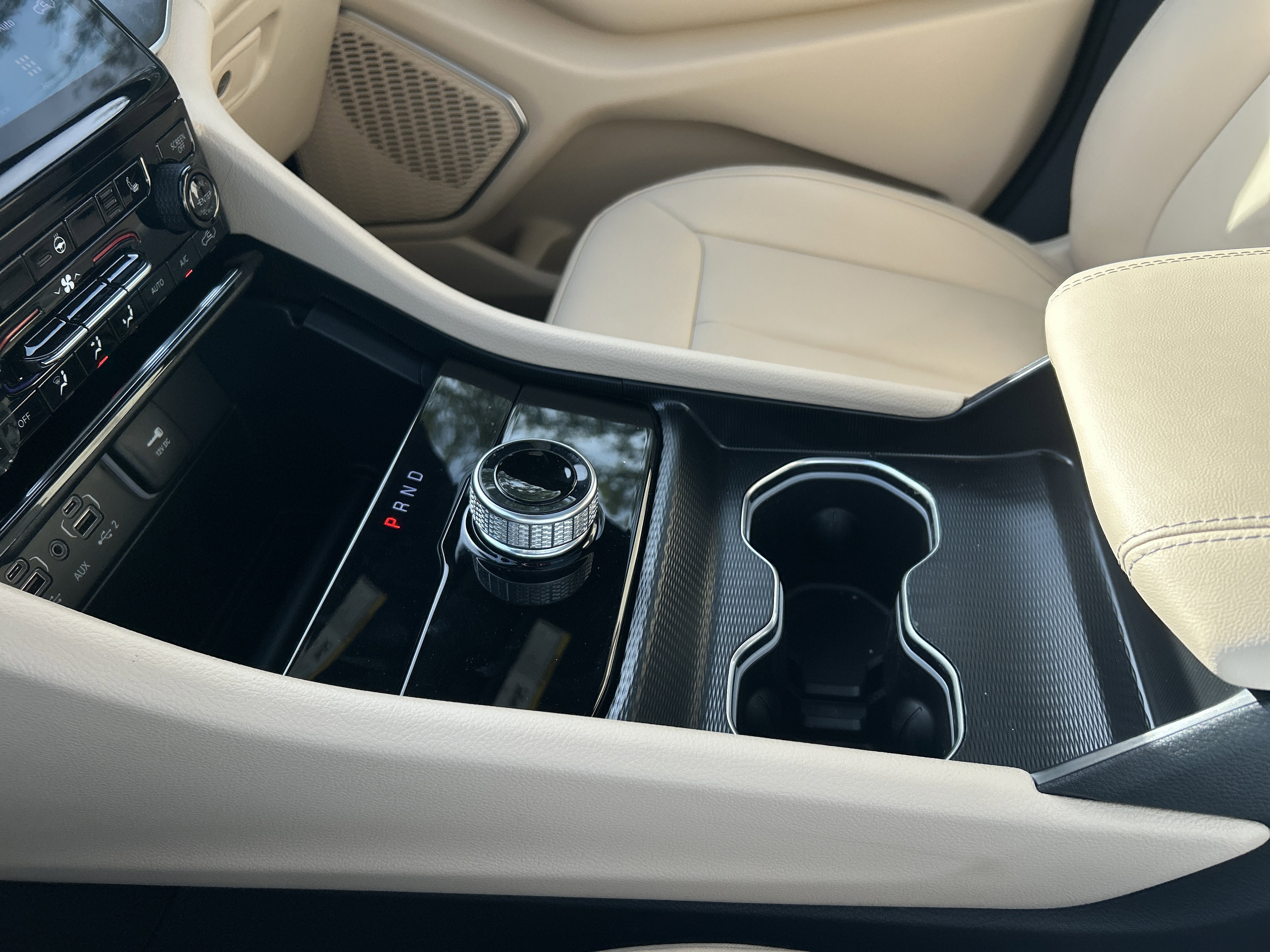 New 2025 Jeep Grand Cherokee Limited w/ Black Appearance Package image 45