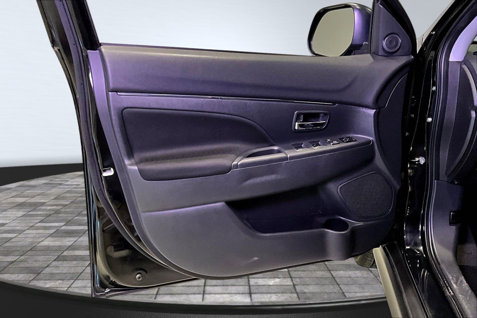 Used 2025 Mitsubishi Outlander Sport AWD image 19