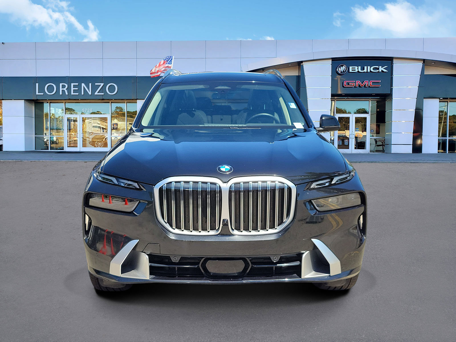 Used 2024 BMW X7 xDrive40i image 2