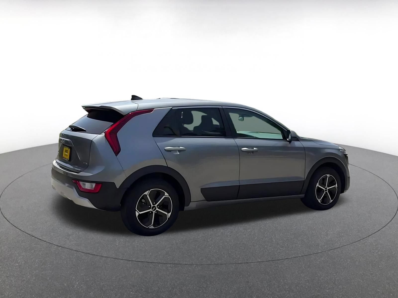 Used 2026 Kia Niro LX FWD image 15