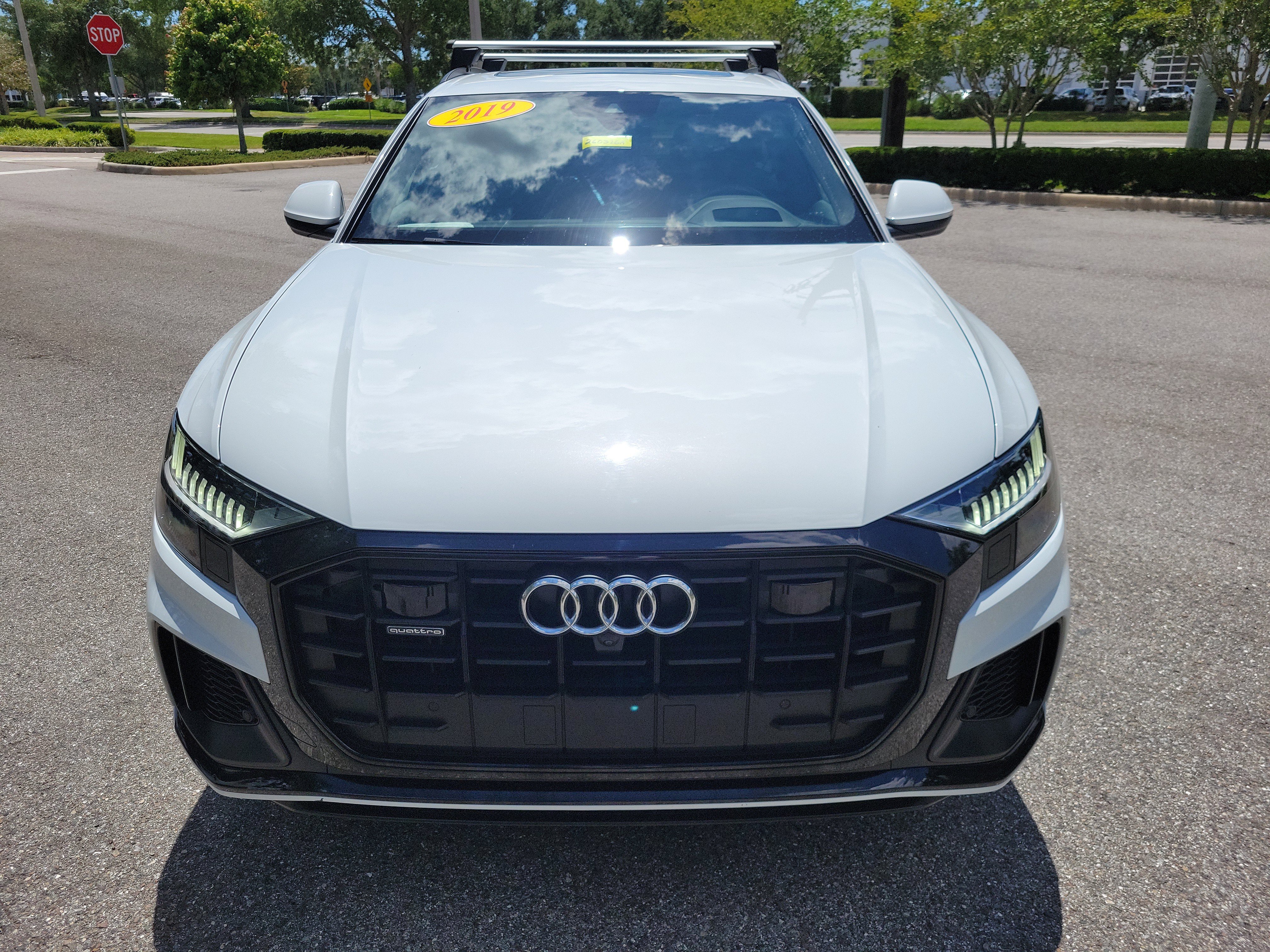 Used 2019 Audi Q8 Prestige w/ Luxury Package AWD/4WD image 2