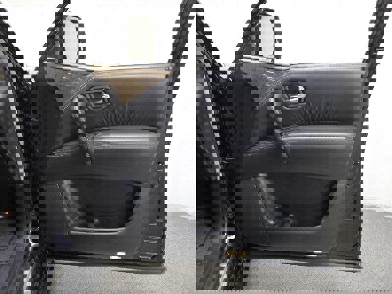 Used 2015 INFINITI QX80 Luxe w/ 22" Wheel Package image 28