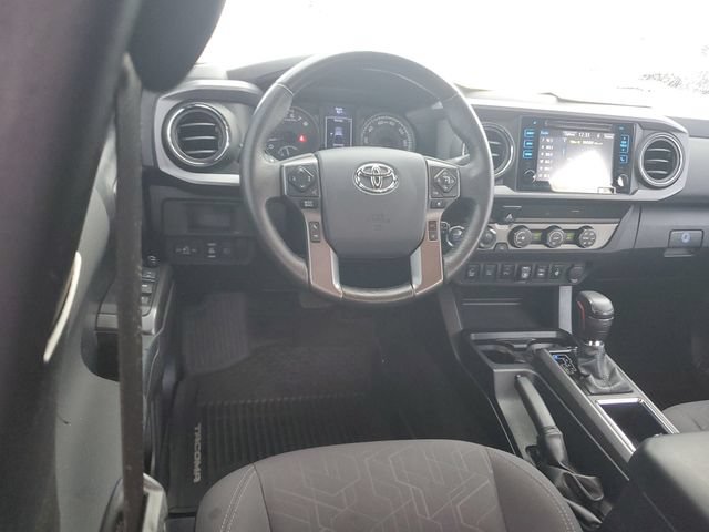 Used 2019 Toyota Tacoma TRD Sport w/ Technology Package AWD/4WD image 10