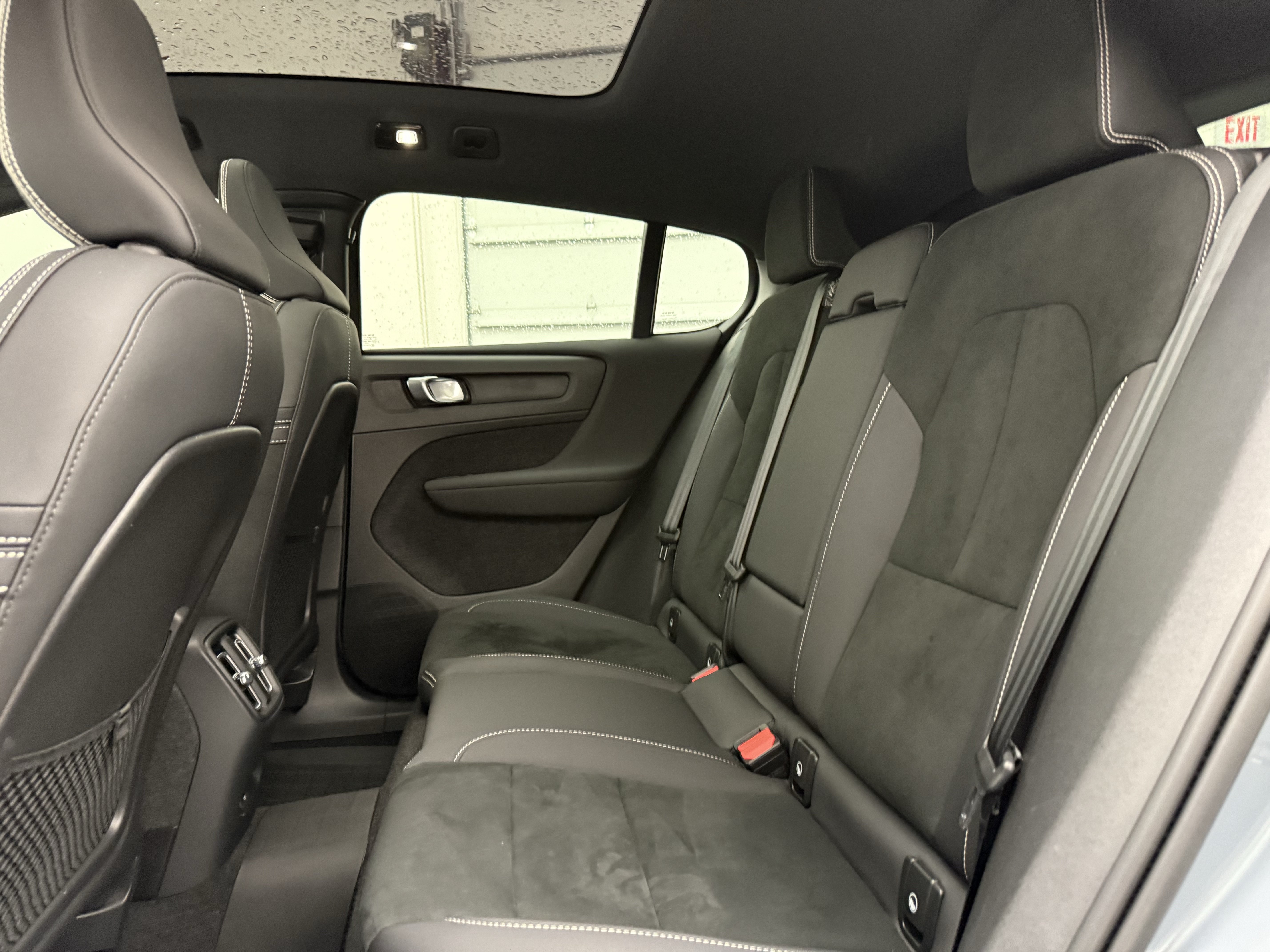Certified 2023 Volvo C40 P8 Recharge Plus w/ Protection Package Premier AWD/4WD image 25