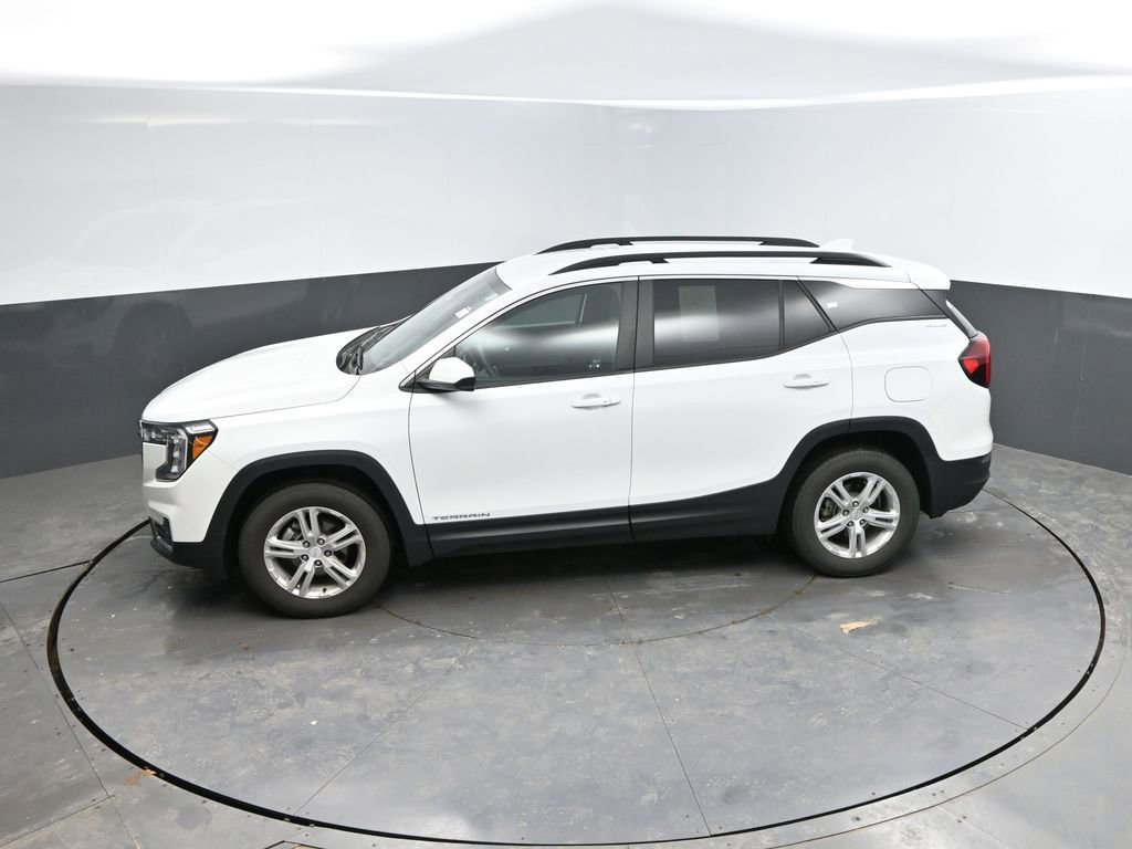 Used 2022 GMC Terrain SLE w/ Driver Convenience Package image 18
