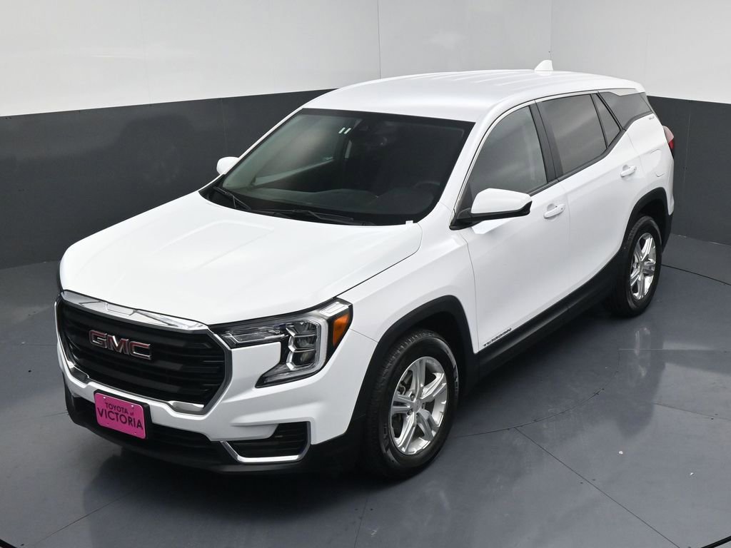 Used 2024 GMC Terrain SLE image 16