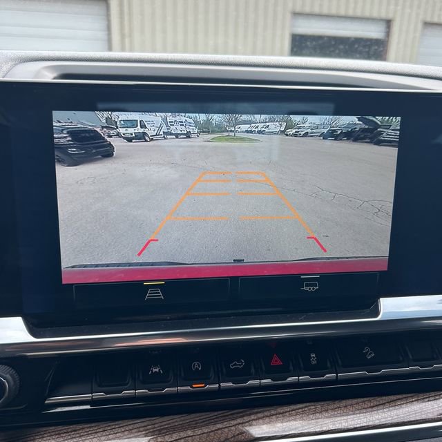 Used 2024 Chevrolet Silverado 1500 LT Trail Boss w/ Protection Package image 17