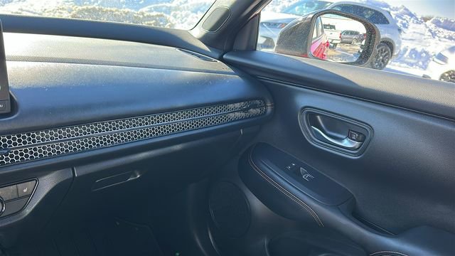 Used 2025 Honda HR-V Sport image 19