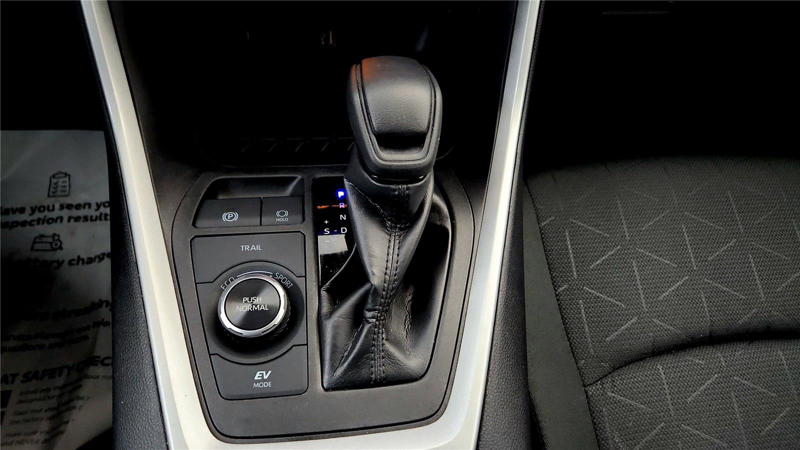 Used 2024 Toyota RAV4 XLE w/ Convenience Package image 29