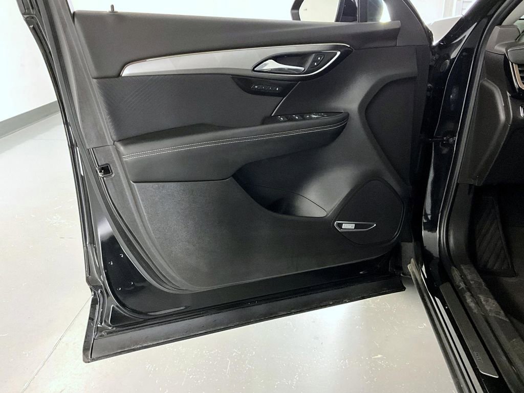 Used 2024 Buick Envision Sport Touring image 9