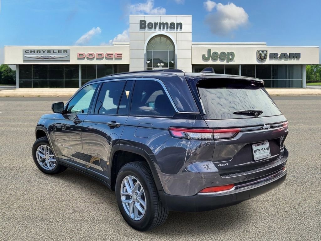 Used 2024 Jeep Grand Cherokee Laredo X w/ Luxury Tech Group I image 7