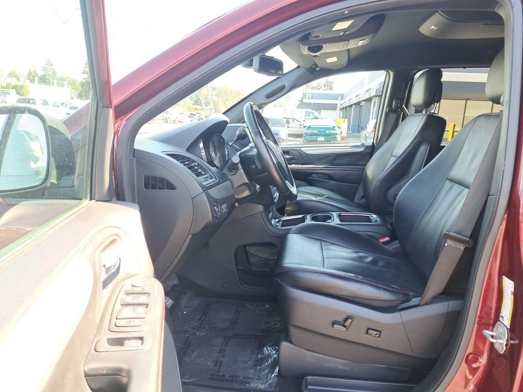 Used 2019 Dodge Grand Caravan GT image 11