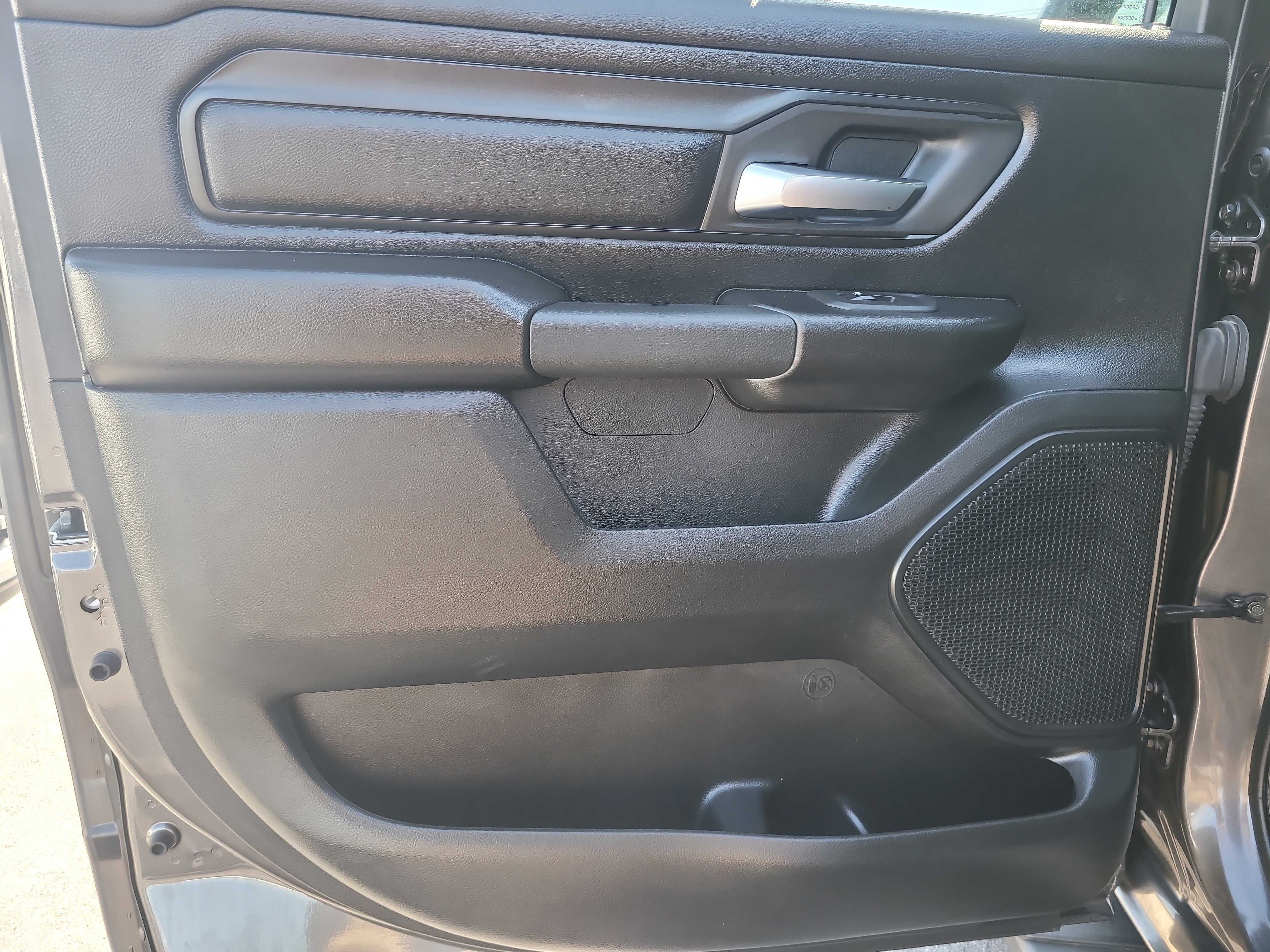 Used 2025 RAM 1500 Warlock AWD/4WD image 11