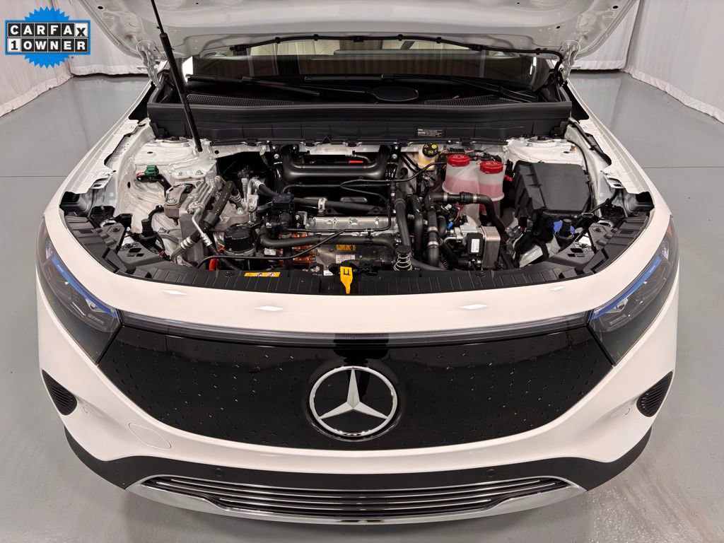 Certified 2024 Mercedes-Benz EQB 300 4MATIC image 28