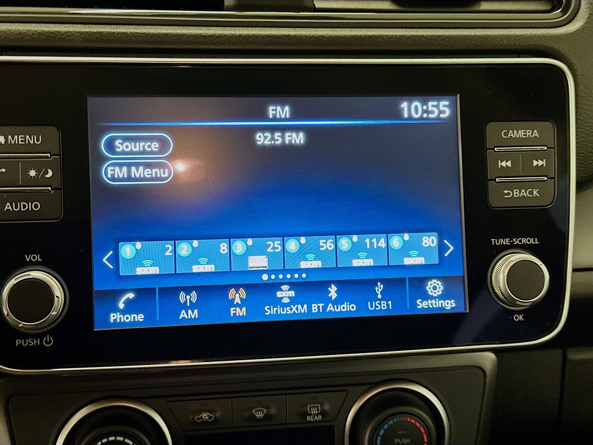 Used 2025 Nissan Leaf S FWD image 21