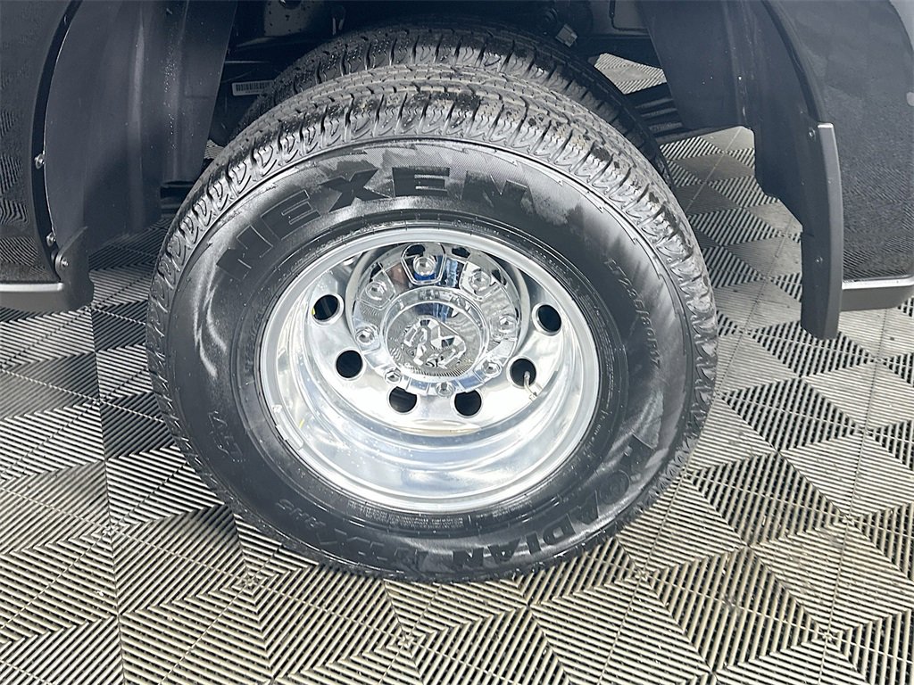 New 2025 RAM 3500 Laramie image 17