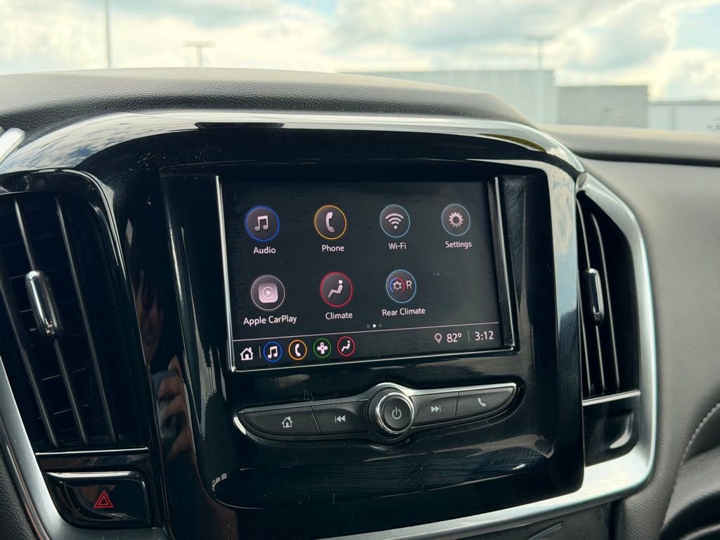 Used 2023 Chevrolet Traverse LT FWD image 35