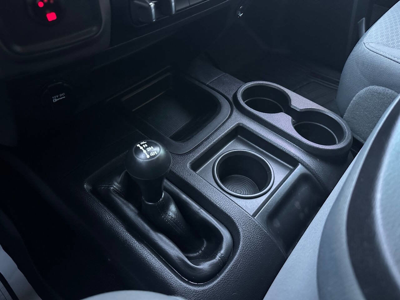 Used 2016 RAM 2500 Tradesman w/ Chrome Appearance Group image 21