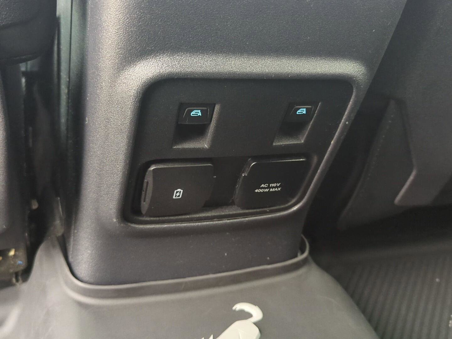 Used 2022 Ford Bronco Black Diamond image 23