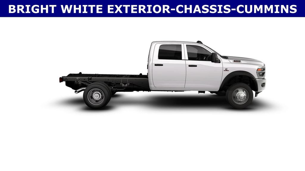 New 2026 RAM 4500 4x4 Crew Cab DRW image 5