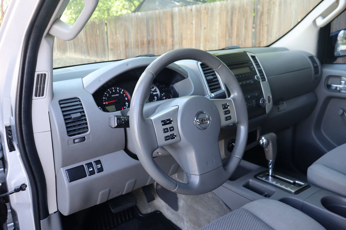 Used 2016 Nissan Frontier S AWD/4WD image 15