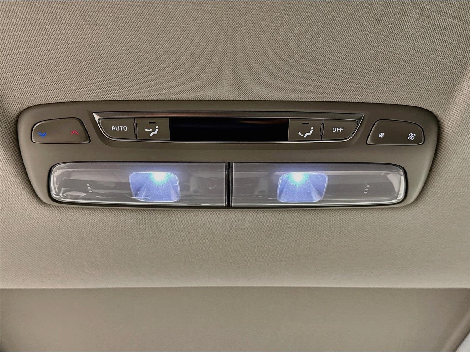 Used 2020 Kia Telluride EX w/ Towing Package FWD image 27