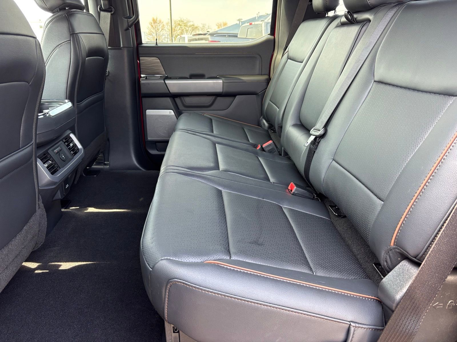 New 2025 Ford F150 Lariat w/ Equipment Group 502A High AWD/4WD image 19