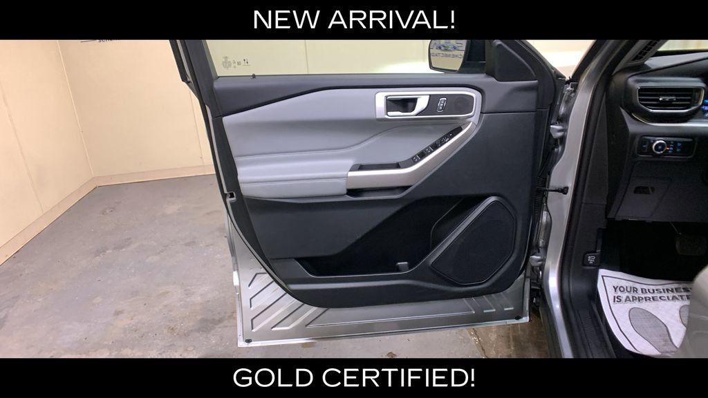 Certified 2023 Ford Explorer XLT w/ Equipment Group 202A image 30