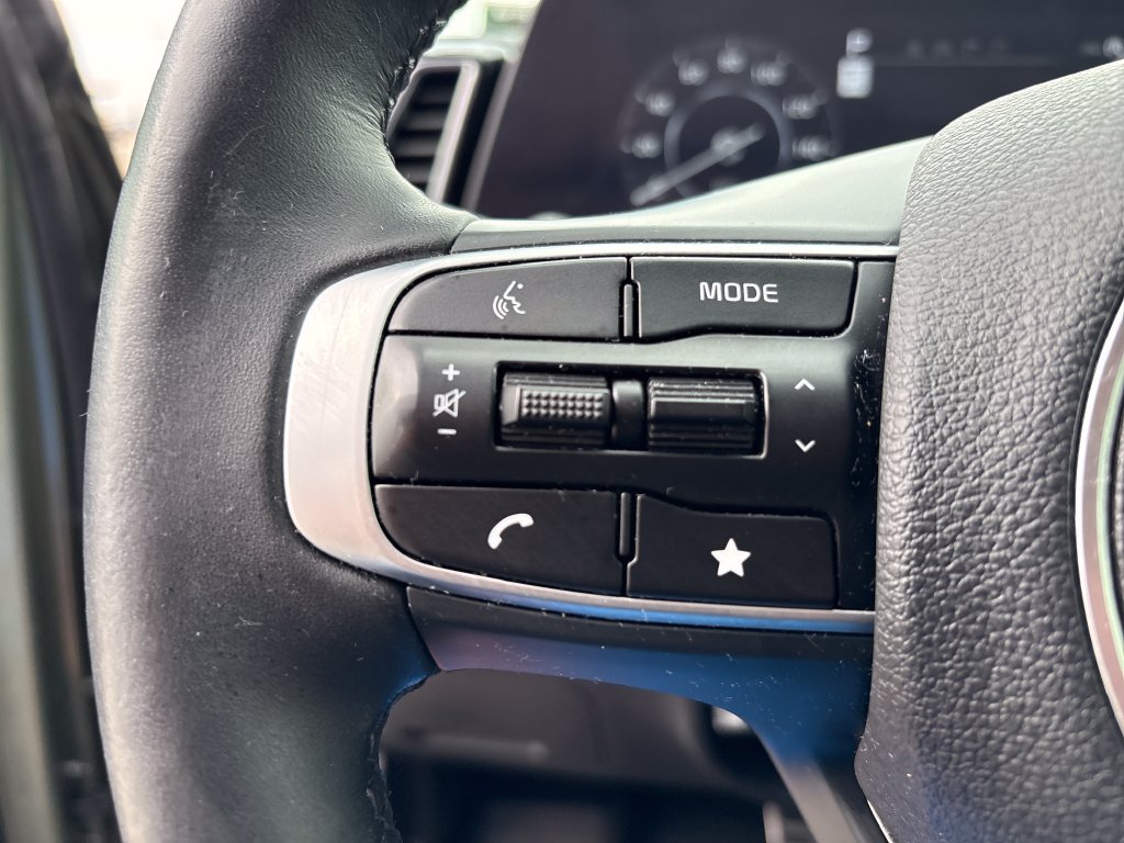 Used 2025 Kia Sportage X-Pro Prestige AWD/4WD image 40