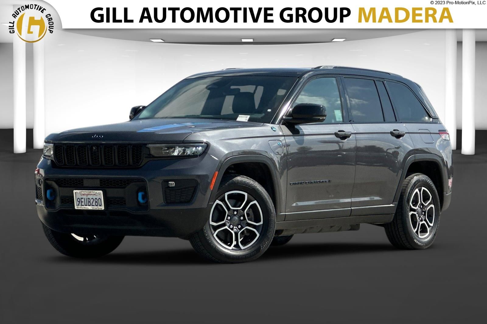 Used 2022 Jeep Grand Cherokee Trailhawk AWD/4WD image 1