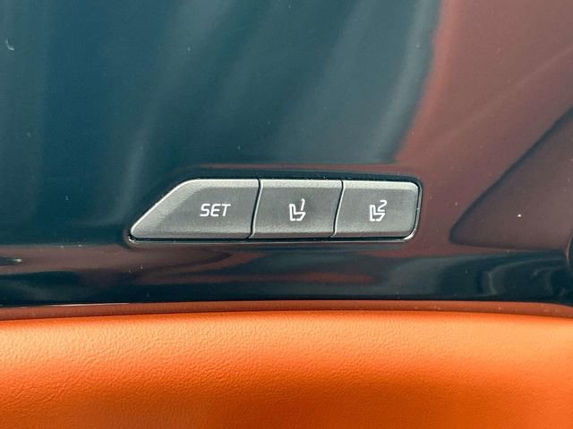 Used 2023 Kia Carnival SX image 26