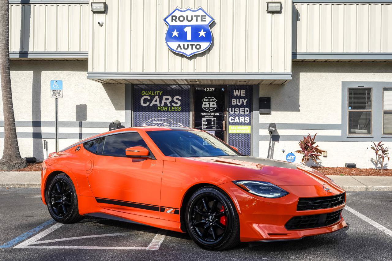 Used 2024 Nissan Z Performance w/ Heritage Edition RWD image 4