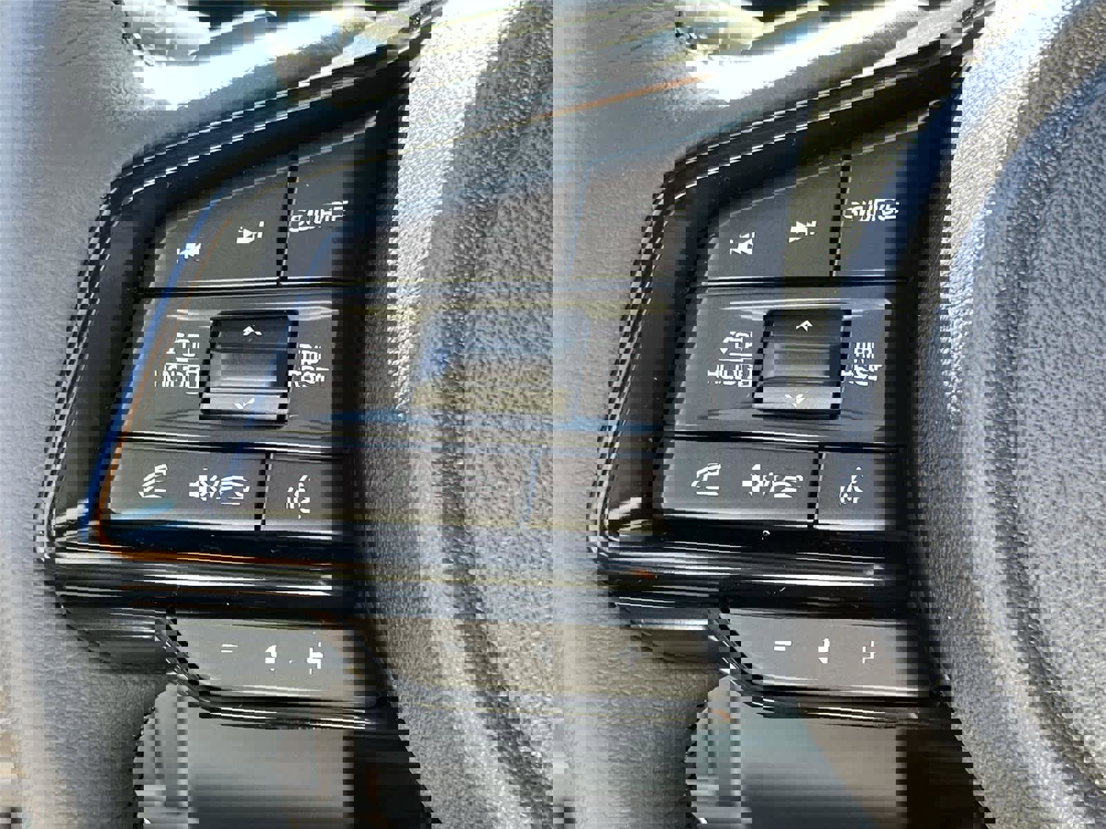 New 2026 Subaru Outback Limited AWD/4WD image 30