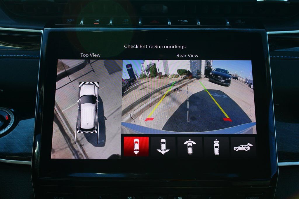 Used 2024 Jeep Grand Cherokee Trailhawk w/ Advanced Protech Group II image 19