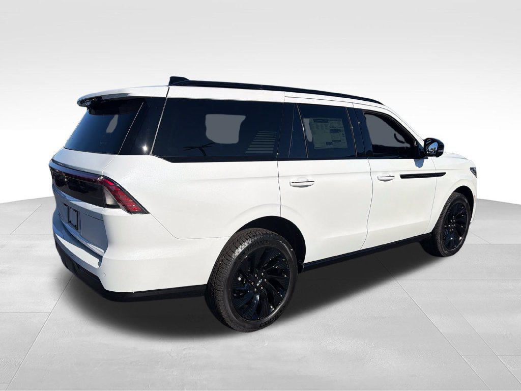 New 2027 Lincoln Navigator Reserve w/ Jet Appearance Package AWD/4WD image 5