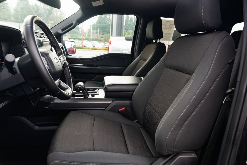 Used 2024 Ford F150 XLT w/ Mobile Office Package image 18