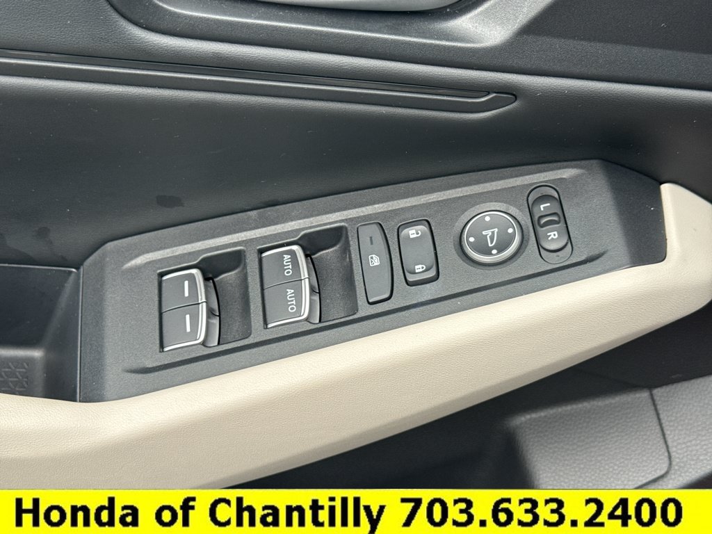 Certified 2025 Honda Accord SE image 18