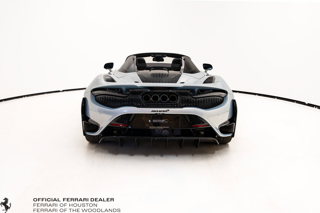 Used 2022 McLaren 765LT RWD image 10