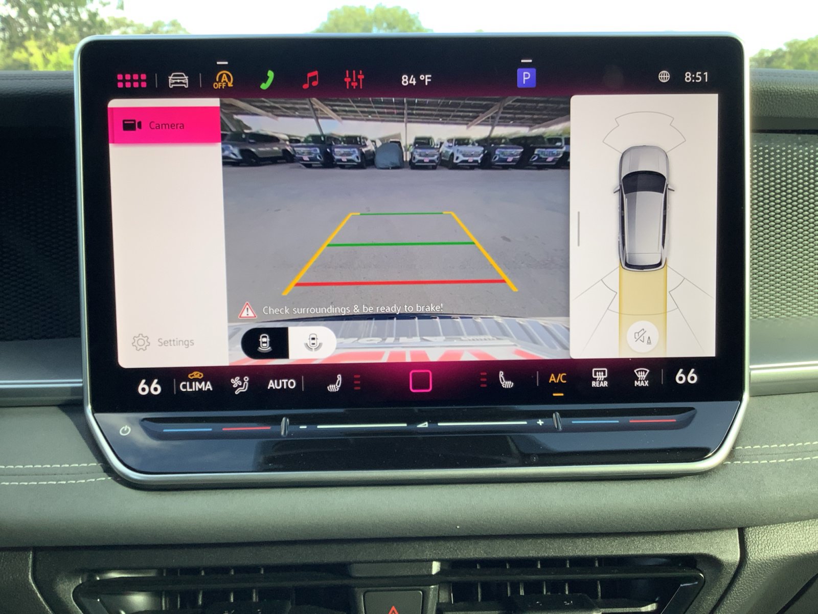 New 2026 Volkswagen Tiguan SE FWD image 15