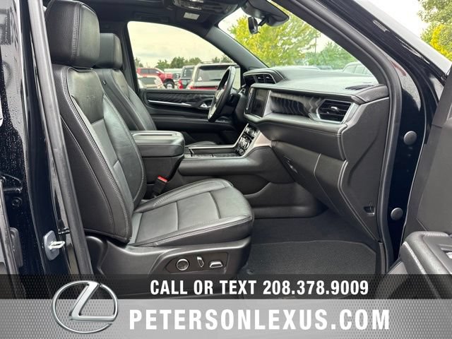 Used 2023 GMC Yukon Denali w/ Denali Reserve Package AWD/4WD image 13