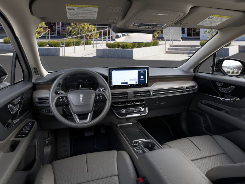 New 2025 Lincoln Corsair Grand Touring image 8