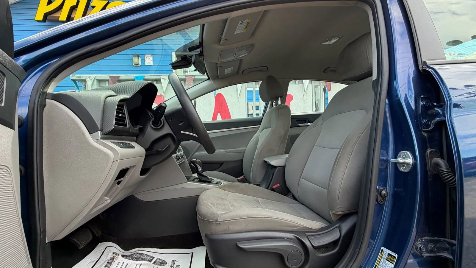 Used 2020 Hyundai Elantra SE image 9