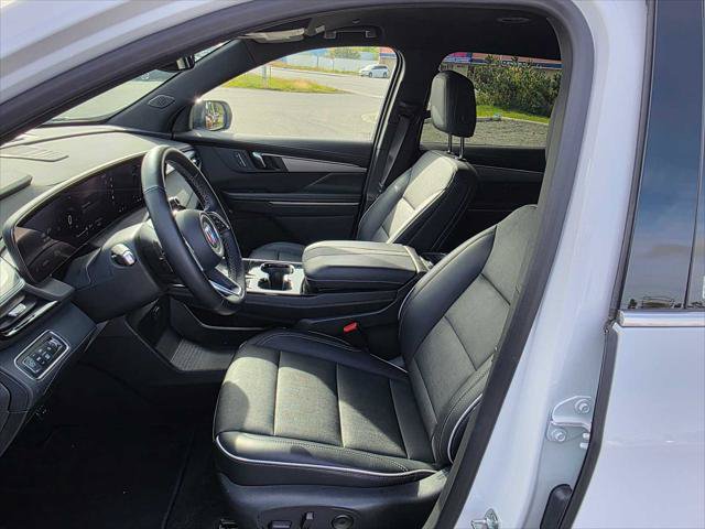 Used 2025 Buick Enclave Preferred AWD/4WD image 20