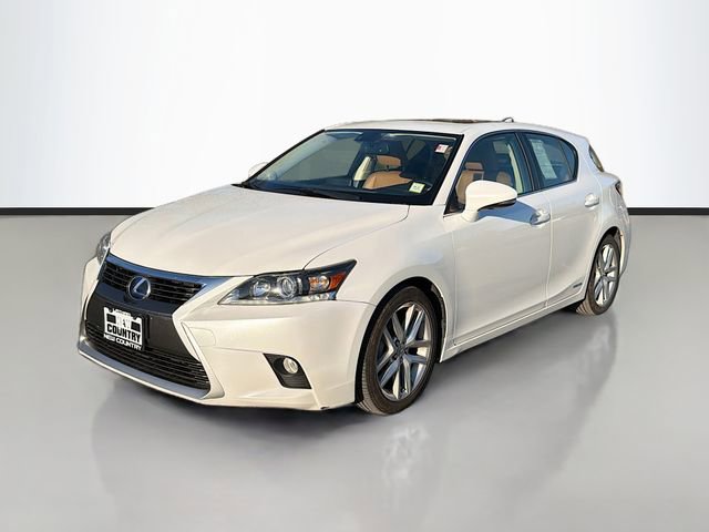 Used 2015 Lexus CT 200h w/ Navigation Package FWD image 3