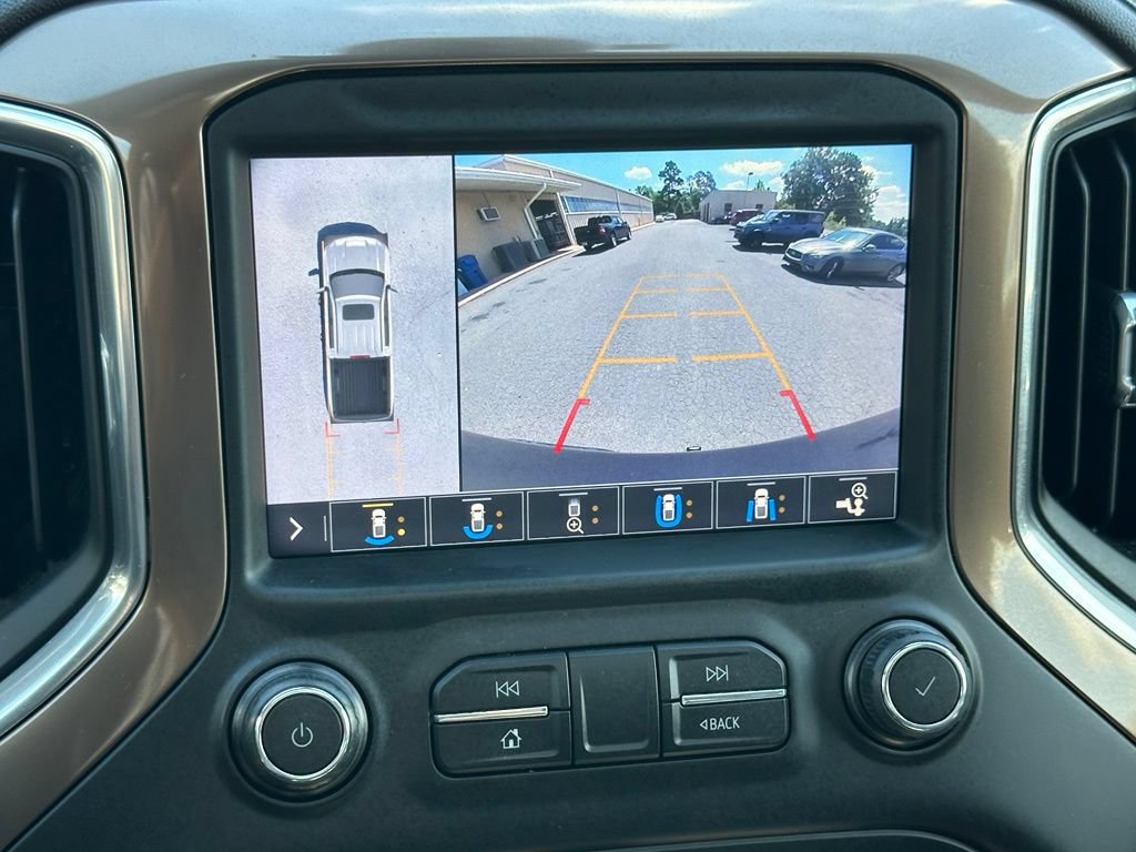 Used 2019 Chevrolet Silverado 1500 High Country w/ Technology Package AWD/4WD image 5