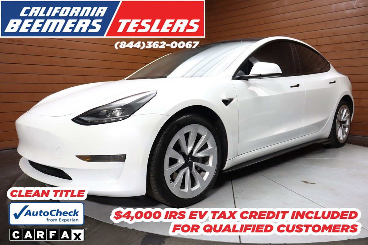 Used 2023 Tesla Model 3 Standard Range image 1