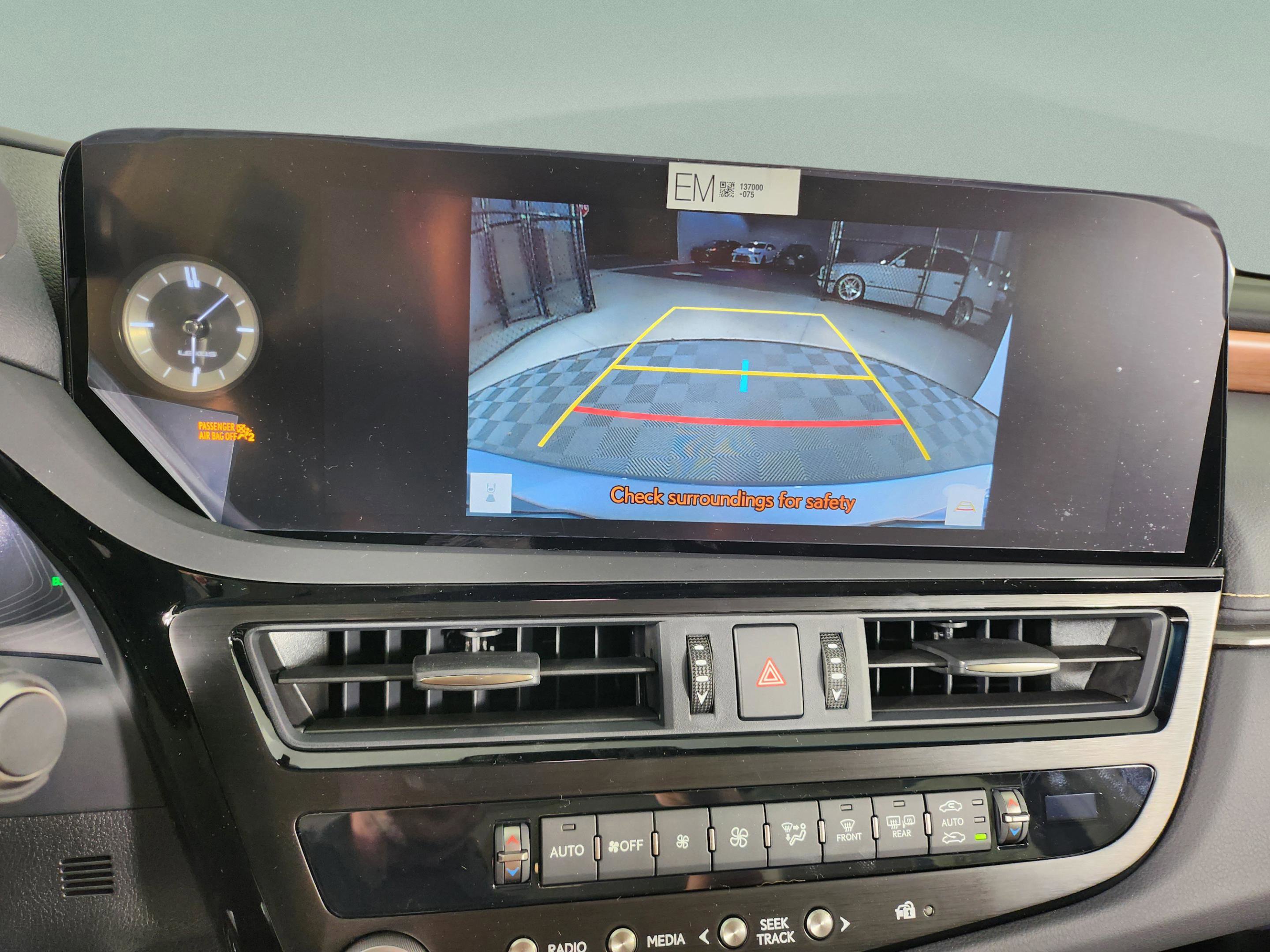 New 2025 Lexus ES 350 w/ Premium Package image 25