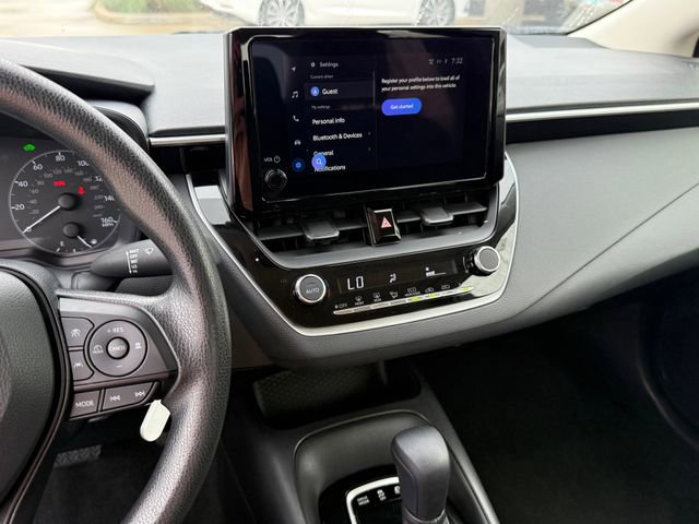 Used 2025 Toyota Corolla LE w/ Carpet Mat Package (TMS) image 19