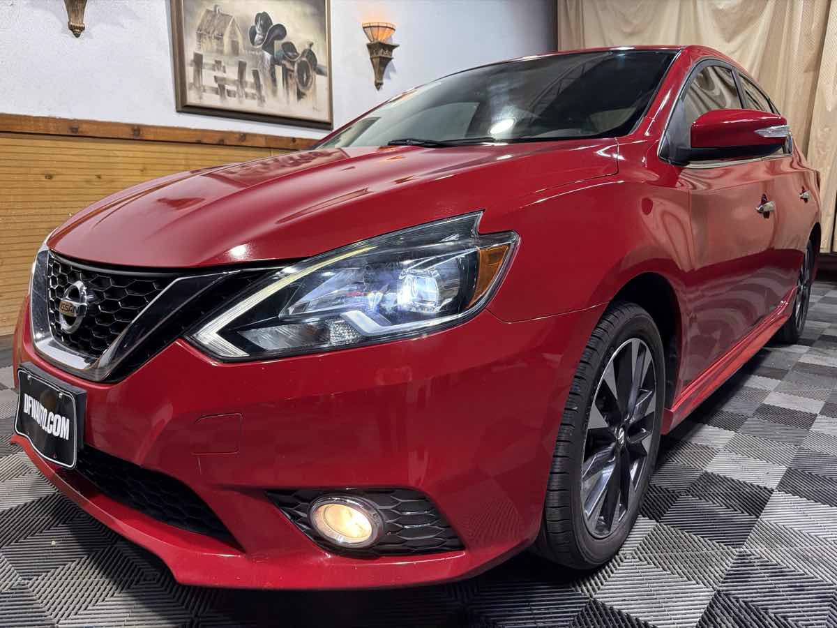 Used 2016 Nissan Sentra SR w/ Driver's Assist Package FWD image 5
