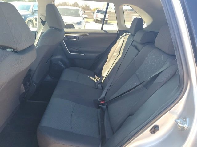 Used 2024 Toyota RAV4 XLE FWD image 16